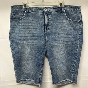 Style & Co Bermuda Jean Shorts Size 18
